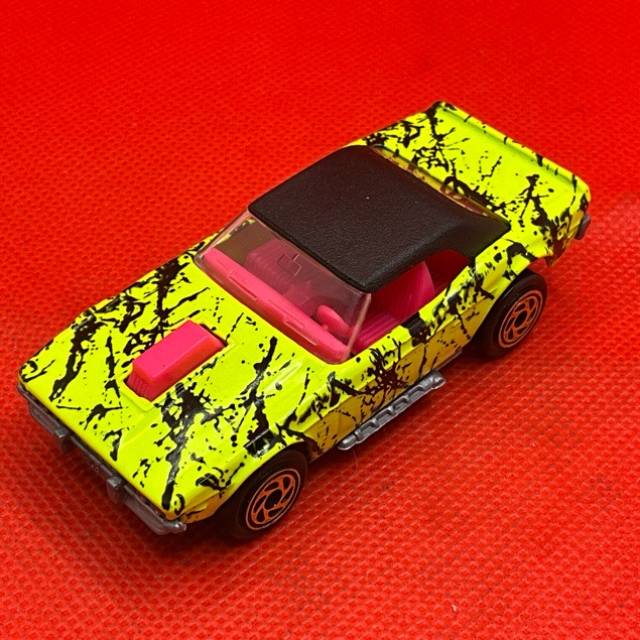 MB Dodge Challenger Neon Yellow Paint Splatt...