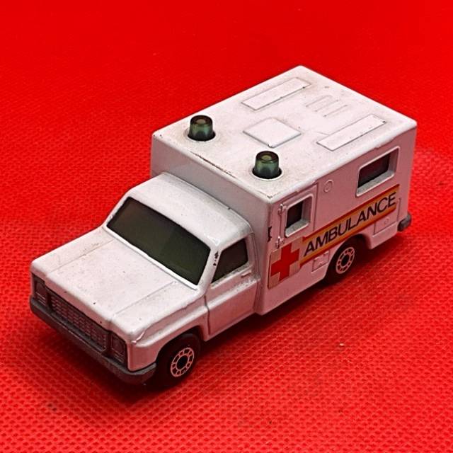 MB Superfast Ambulance No 41 White 1977