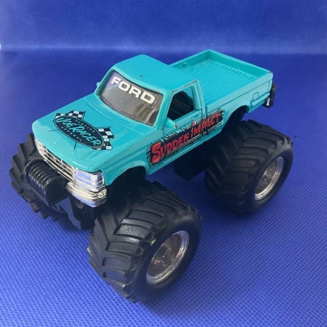 Maisto Ford F-Series Sudden Impact Monster Truck..